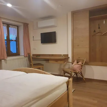 Gasthaus Stark Гостевой дом 3*